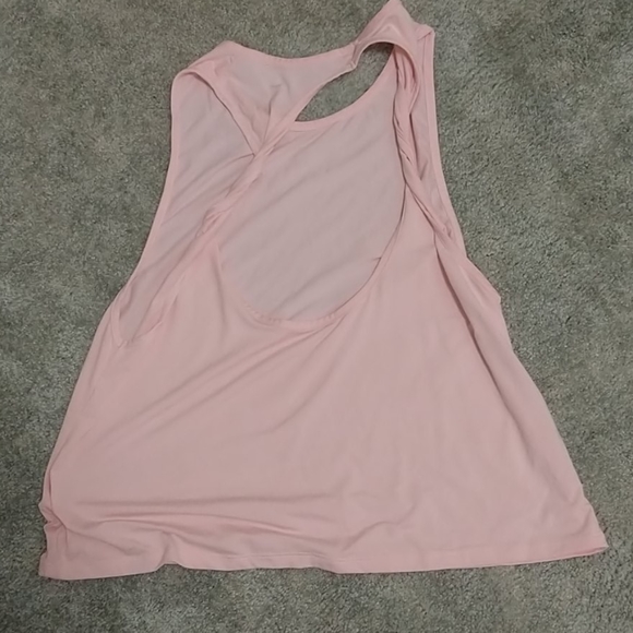 Top - Picture 2 of 2